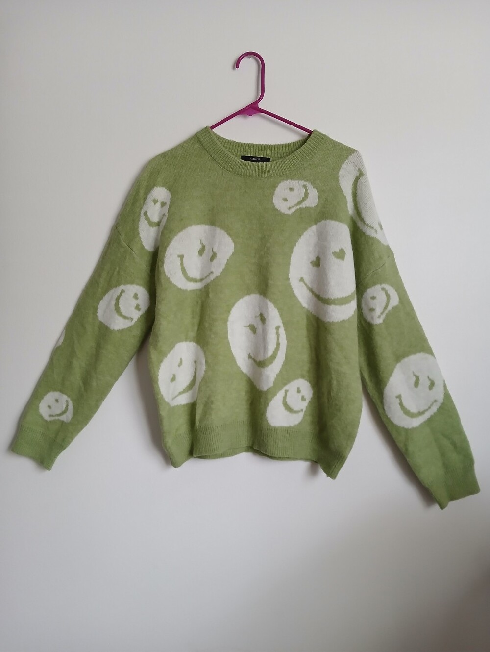 Forever Sweater Smile Size Medium Soft